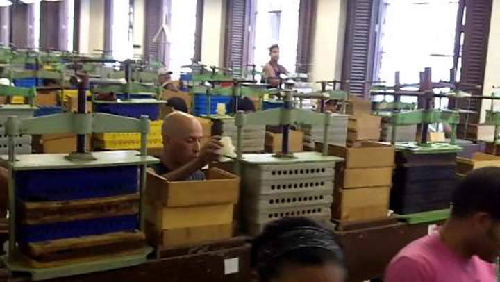 David Savona Visits The New H. Upmann Factory