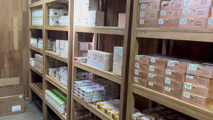 Cigar Shopping In Cuba: The Airport