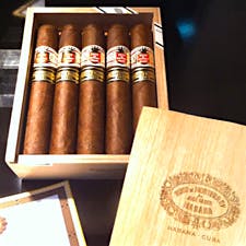 Hoyo de Monterrey Edición Limitada.