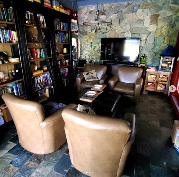 Stonewall Cigar Room