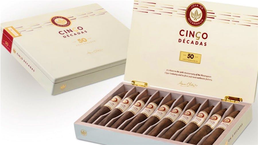 Joya Honors Owner with Fourth Cinco Décadas: El Doctor