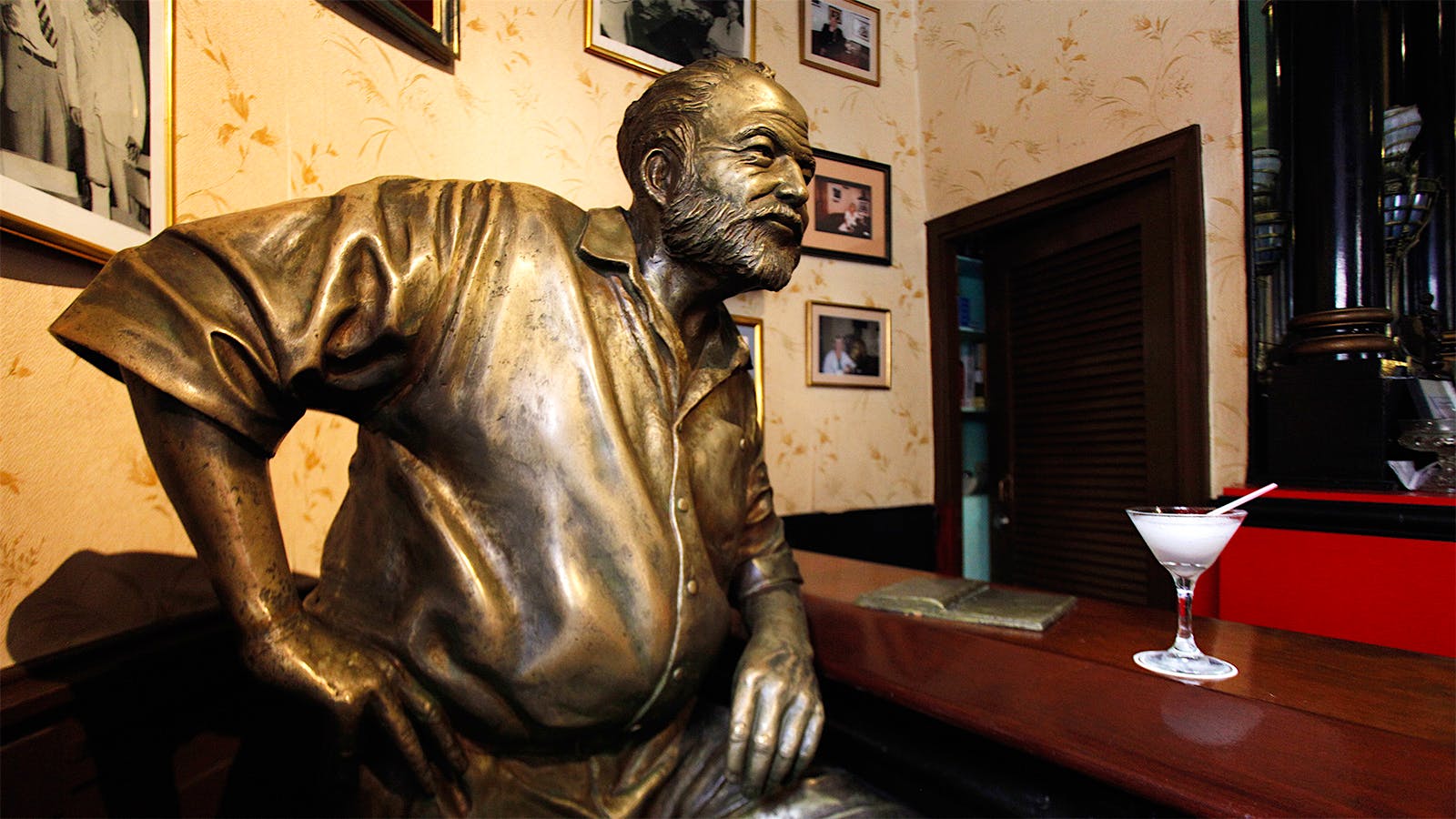 Hem statue