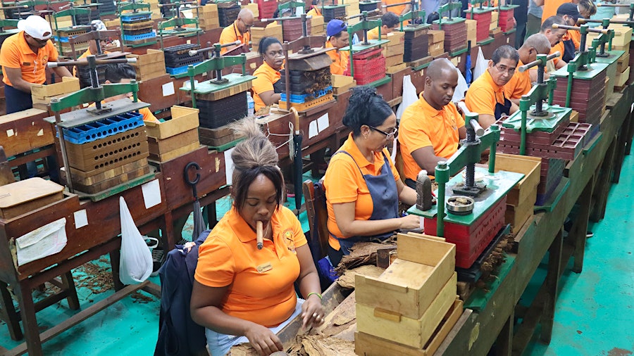 La Corona Factory