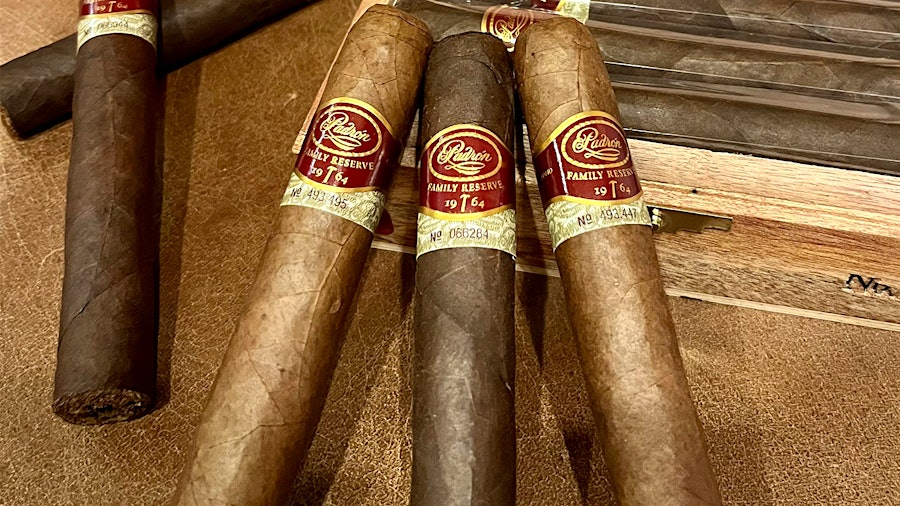 Padr&oacute;n Family Reserve No. 96