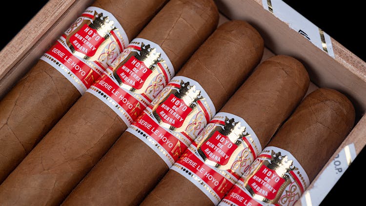 New Cuban Hoyo Debuts In Germany
