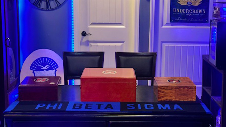Dee Holloway Cigar Room