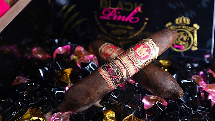 Fuente’s Black Pinks Heading To Retailers
