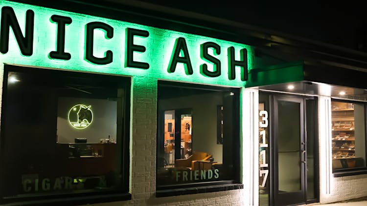 Nice Ash, Houston, Texas