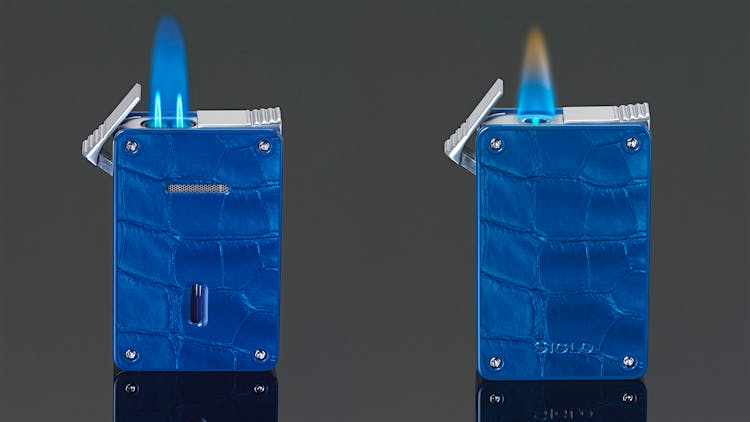 Siglo Accessory’s Mega Twin Flame Lighter