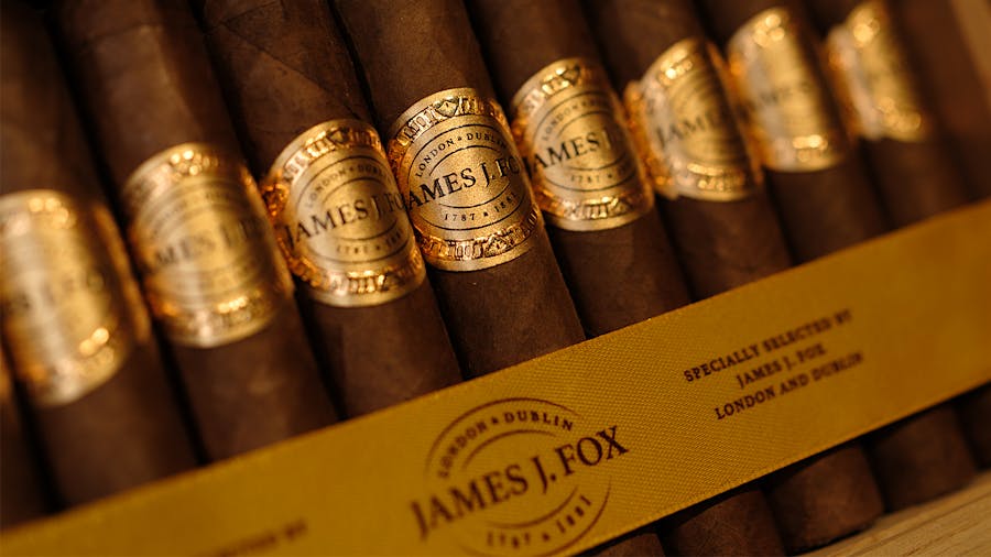 James J. Fox Selección Premieres This Week